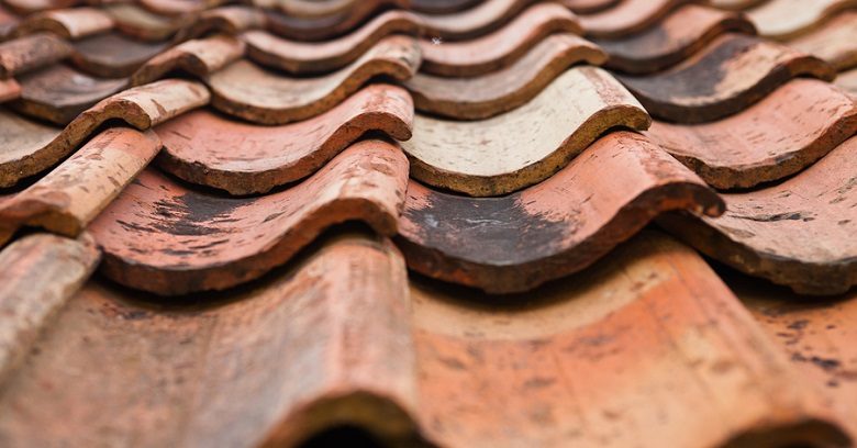 Learn the major warning signs that it's time for a new roof!